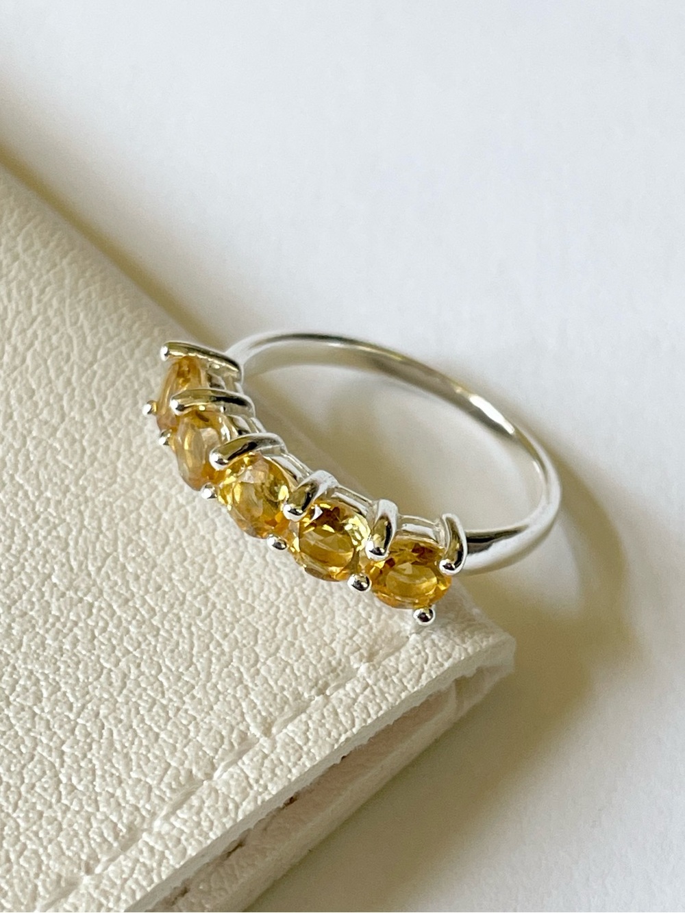 Natural Citrine Ring in 925 Sterling Silver  US: 6